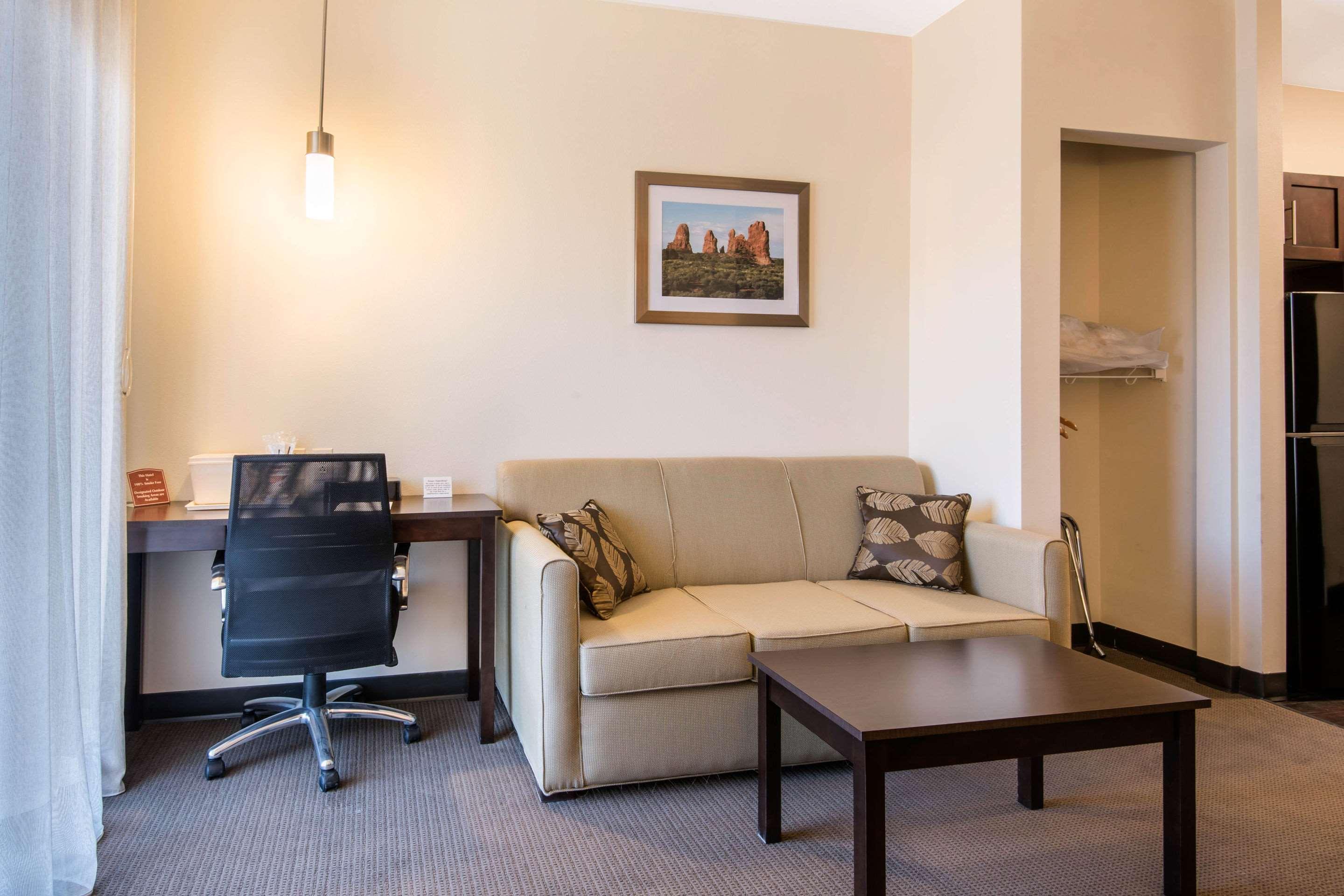 Mainstay Suites Moab Near Arches National Park Экстерьер фото