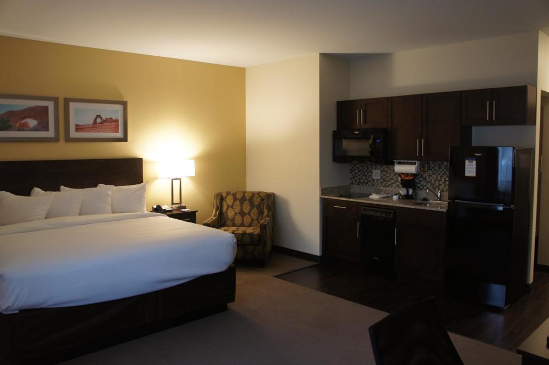 Mainstay Suites Moab Near Arches National Park Экстерьер фото